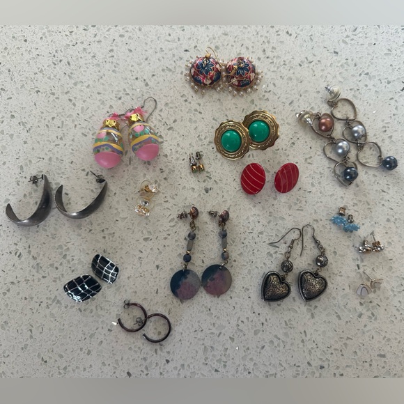 Lot of 15 vintage mid century earrings - Picture 2 of 15